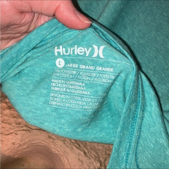 Hurley V Neck Graphic Logo T-Shirt Size Large - Picture 4 of 4